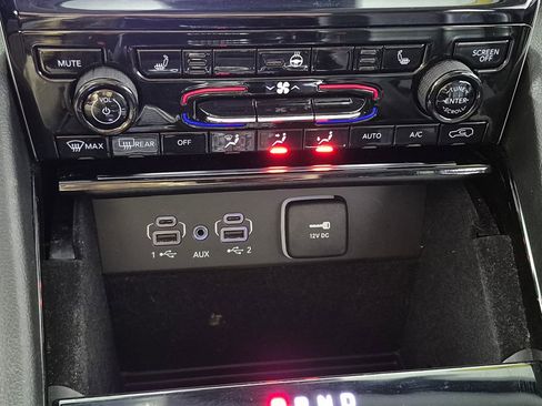 Used 2021 Jeep Grand Cherokee L Limited image 18