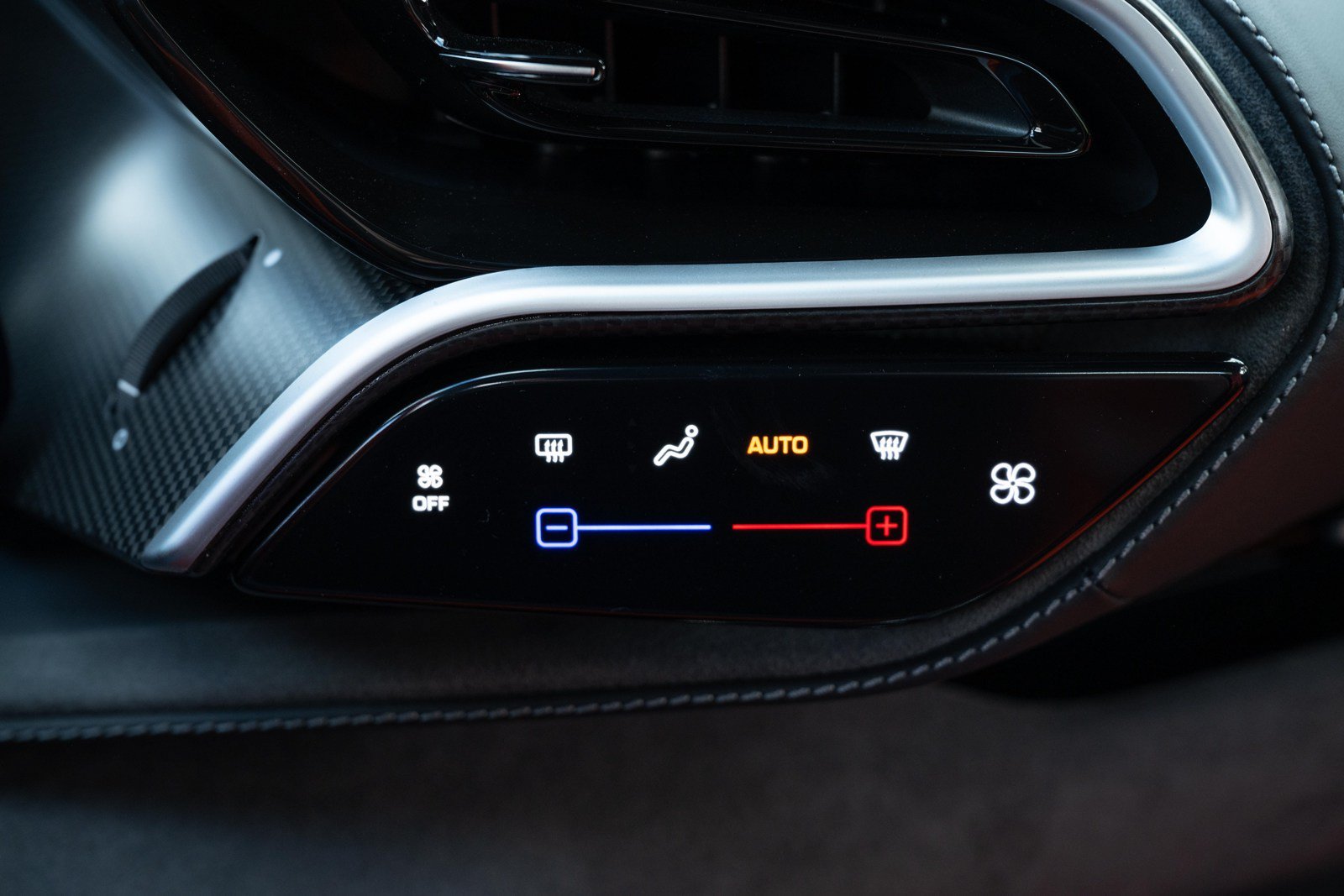 Used 2025 Ferrari 296 GTS RWD image 47