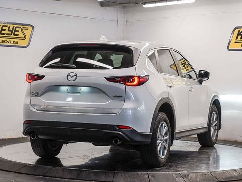 Used 2023 MAZDA CX-5 AWD 2.5 S w/ Select Package image 4