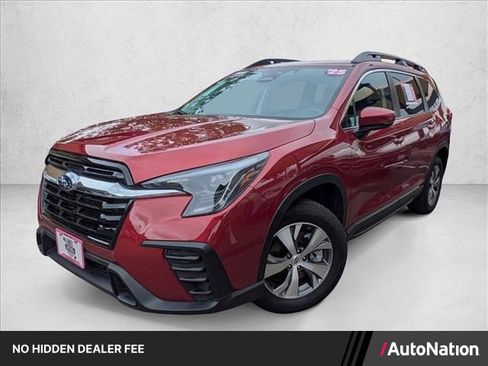 Used 2025 Subaru Ascent Premium AWD/4WD image 1