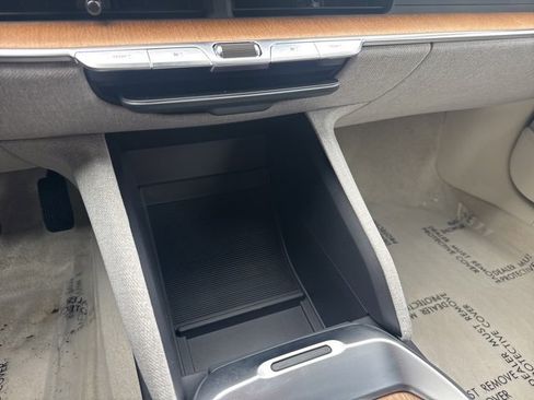 Used 2024 Lucid Air Touring image 22