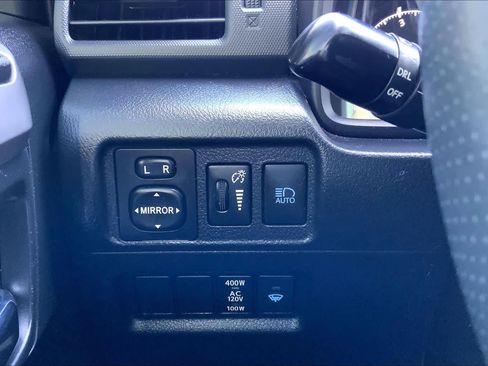 Used 2022 Toyota 4Runner SR5 RWD image 33