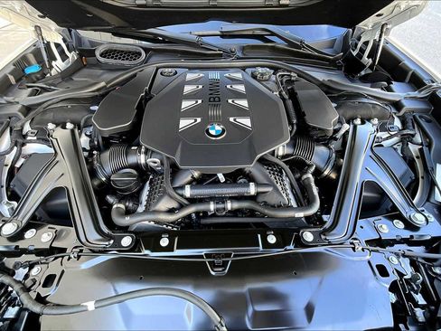 Used 2025 BMW 760i xDrive 760i xDrive w/ Executive Package image 61
