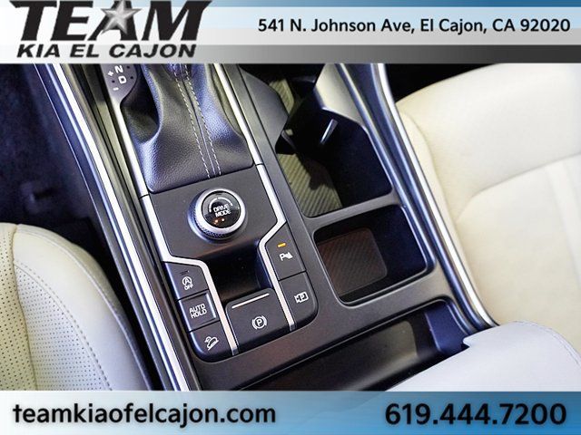 Certified 2025 Kia Sorento S FWD image 37