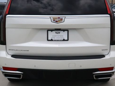 Certified 2024 Cadillac Escalade ESV Premium Luxury RWD image 10