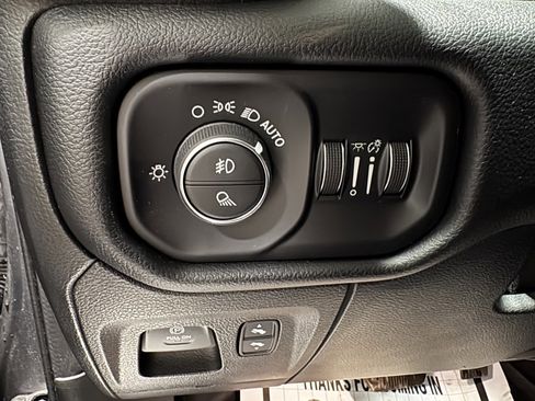 Used 2022 RAM 1500 Laramie image 17