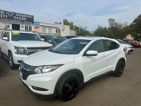 Used 2016 Honda HR-V EX image 3