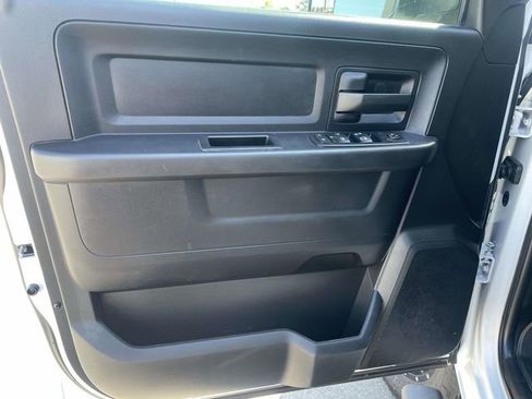 Used 2016 RAM 2500 Tradesman w/ Chrome Appearance Group image 13