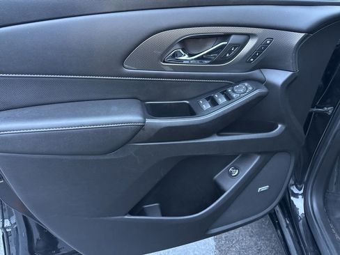 Used 2022 Chevrolet Traverse Premier w/ LPO, Blackout Package image 17