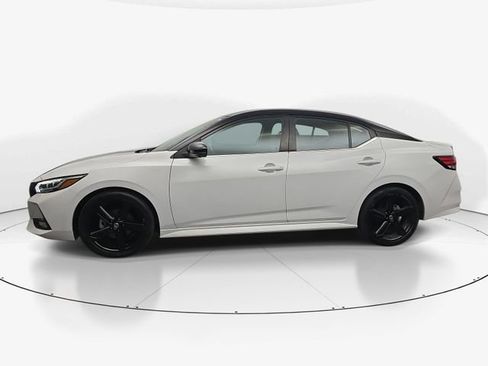 Used 2023 Nissan Sentra SR w/ SR Premium Package FWD image 6