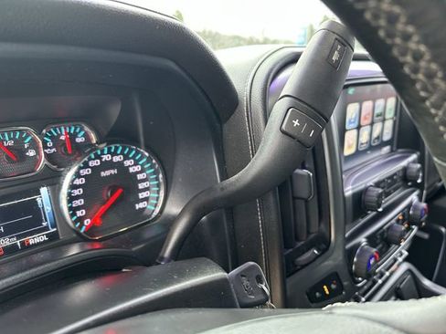 Used 2018 Chevrolet Silverado 1500 LTZ Z71 w/ LTZ Plus Package image 18