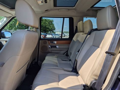 Used 2015 Land Rover LR4 HSE AWD/4WD image 27