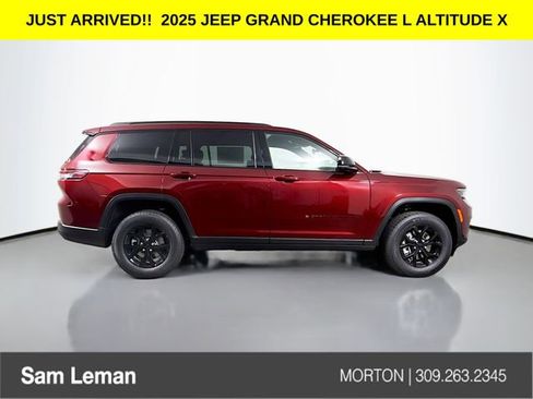 New 2025 Jeep Grand Cherokee L Altitude image 8