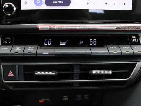New 2026 Toyota Camry SE FWD image 38
