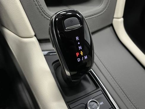 Used 2024 Cadillac XT5 Premium Luxury image 22