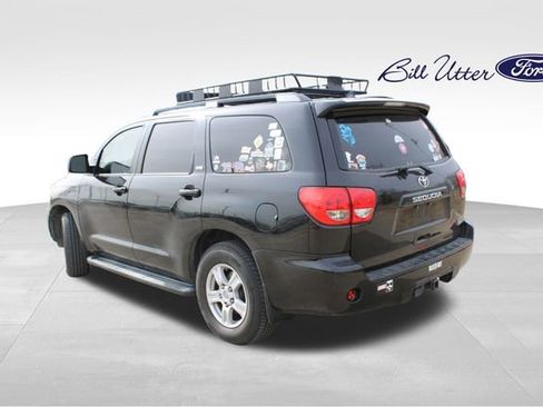 Used 2015 Toyota Sequoia SR5 image 7