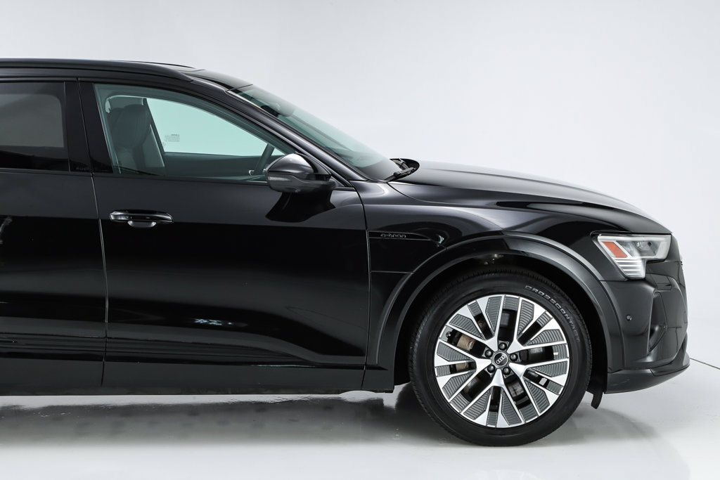 Used 2024 Audi Q8 e-tron Prestige w/ Prestige Package AWD/4WD image 16
