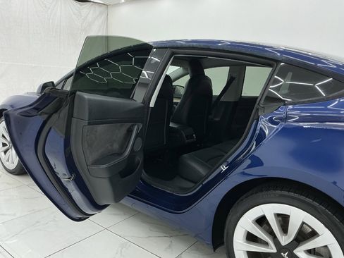 Used 2022 Tesla Model 3 Standard Range RWD image 22