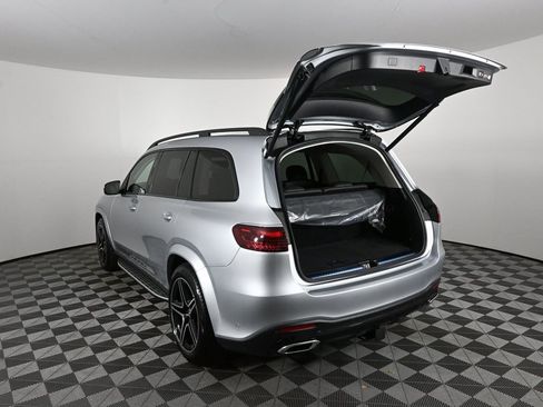 New 2026 Mercedes-Benz GLS 450 4MATIC image 32