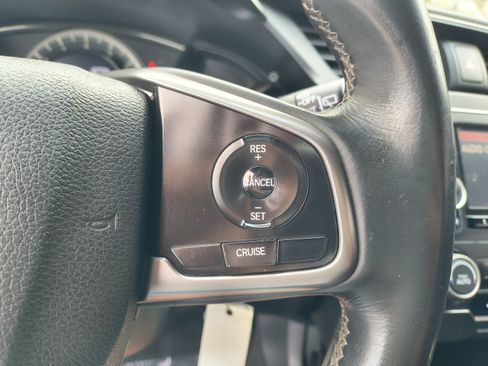 Used 2018 Honda Civic Sport image 30