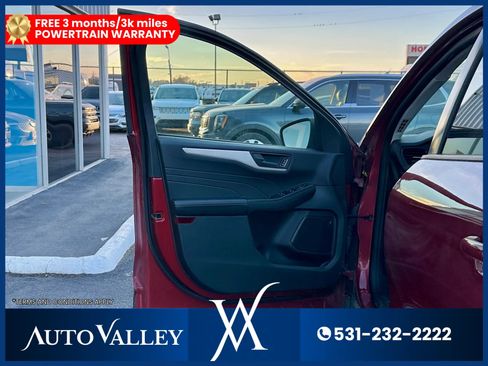 Used 2022 Ford Escape SE w/ Convenience Package image 12