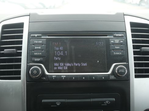 Used 2016 Nissan Frontier Desert Runner image 14