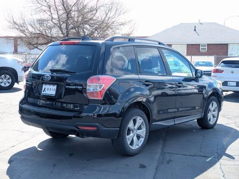 Used 2016 Subaru Forester 2.5i Premium image 3