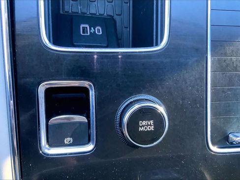 Used 2023 Lincoln Aviator Reserve w/ Elements Package Plus image 33