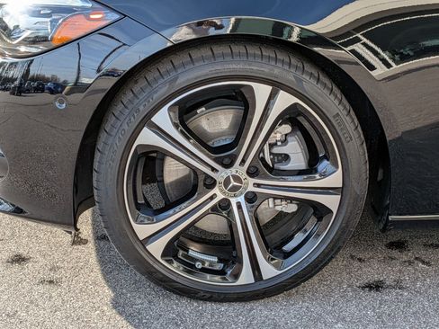 Used 2022 Mercedes-Benz C 300 Sedan image 10