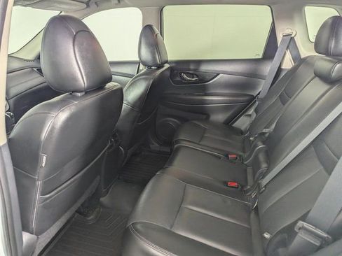 Used 2017 Nissan Rogue SL w/ SL Premium Package image 17