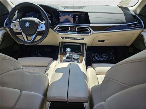 Used 2020 BMW X7 xDrive40i w/ Luxury Seating Package AWD/4WD image 17
