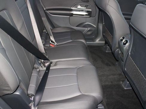 New 2026 Mercedes-Benz GLB 250 image 30
