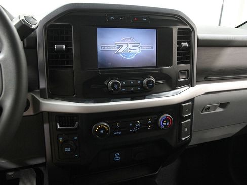 Used 2023 Ford F150 XLT image 9