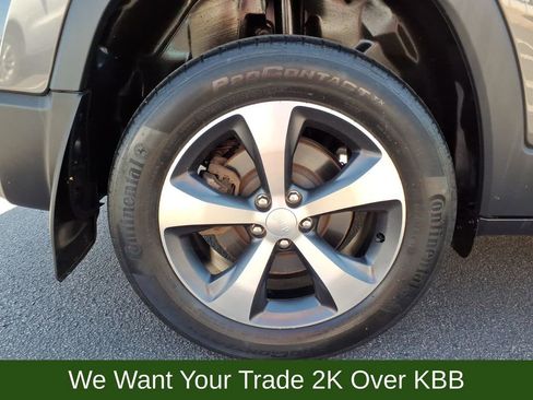 Used 2022 Jeep Cherokee Limited AWD/4WD image 28