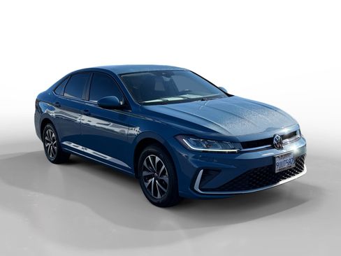 Certified 2025 Volkswagen Jetta S FWD image 7