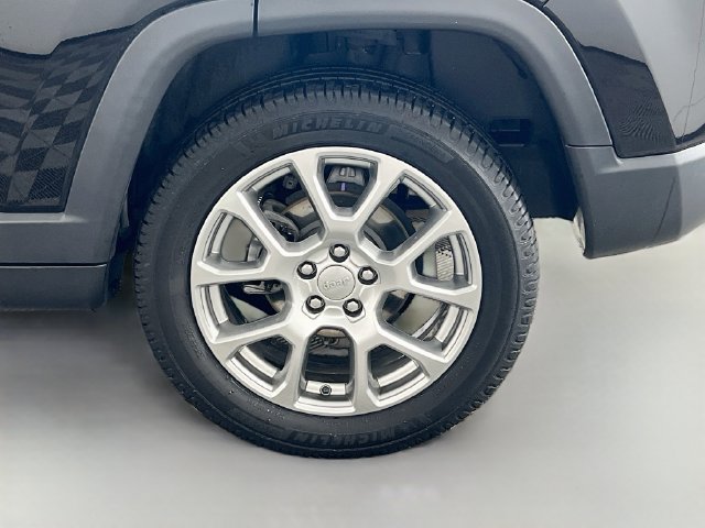 Used 2022 Jeep Compass Latitude AWD/4WD image 33