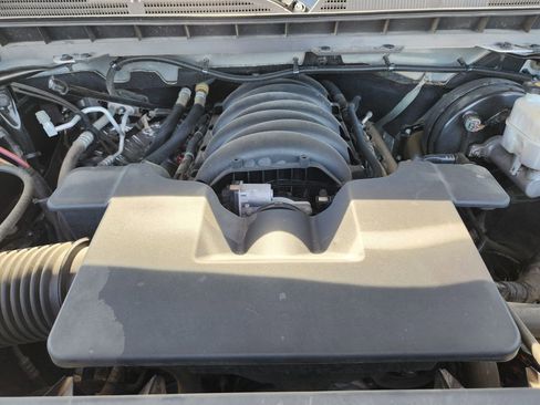 Used 2018 Chevrolet Silverado 1500 LT w/ All Star Edition image 37