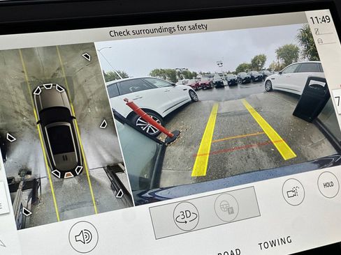 New 2025 Land Rover Range Rover SE image 19