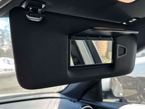 Used 2025 Mercedes-Benz C 300 4MATIC Sedan image 27