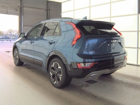 Used 2023 Kia Niro Wind w/ Wind Preserve Package FWD image 6