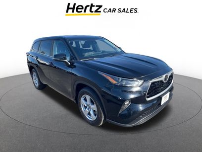 Used 2025 Toyota Highlander LE