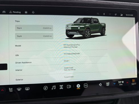 Used 2024 Rivian R1T Adventure image 11