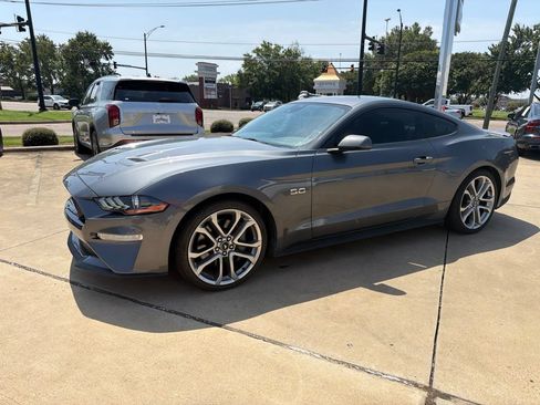 Used 2021 Ford Mustang GT Premium w/ Equipment Group 401A RWD image 5