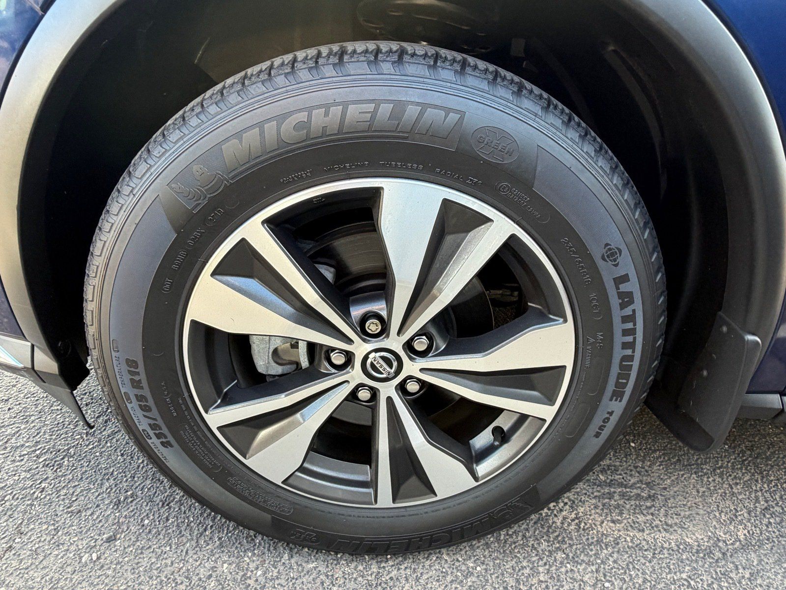 Used 2019 Nissan Murano SV w/ Premium Package AWD/4WD image 5