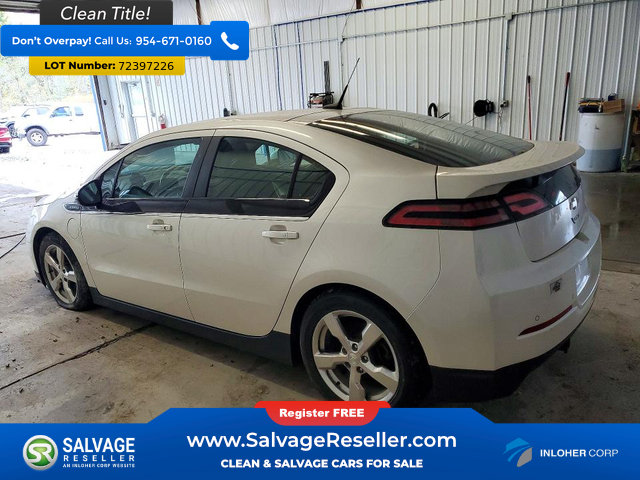 Used 2014 Chevrolet Volt w/ Enhanced Safety Package 2 FWD image 3