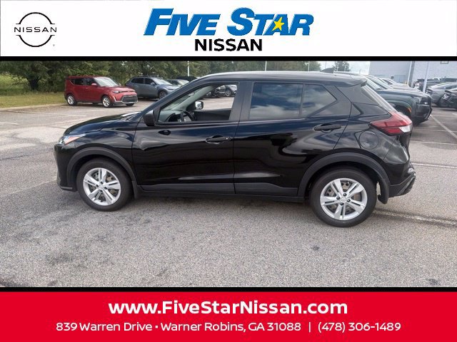 Used 2024 Nissan Kicks S FWD image 19