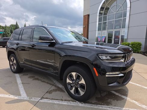 Certified 2023 Jeep Grand Cherokee 4WD 4xe image 2
