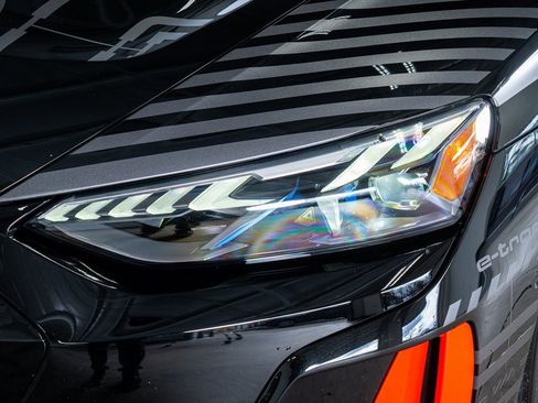 Used 2023 Audi RS e-tron GT image 13