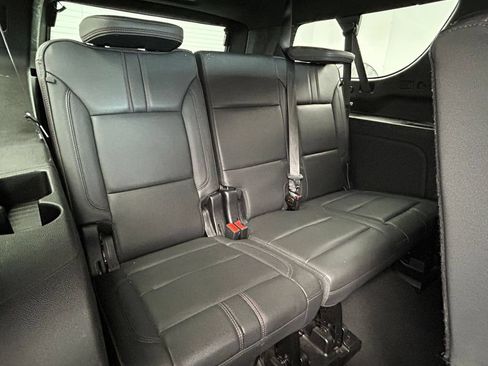 Used 2024 Chevrolet Suburban RST RWD image 45