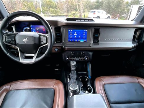 Used 2023 Ford Bronco Outer Banks image 15